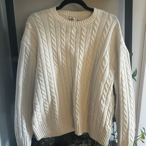 Hollister knit sweater